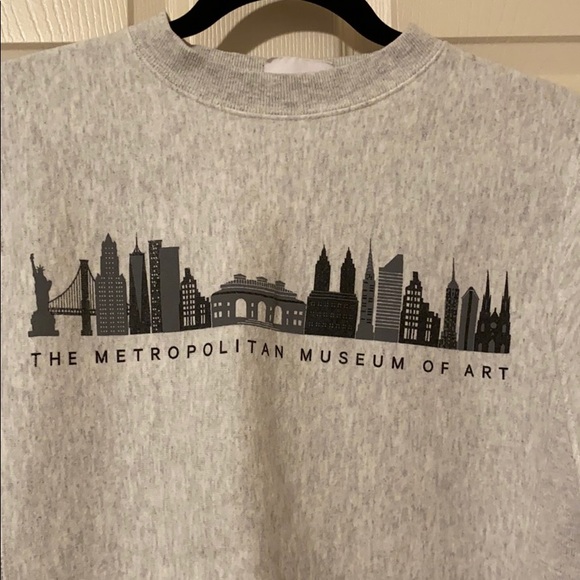 The Met Champion Crewneck - Picture 2 of 5